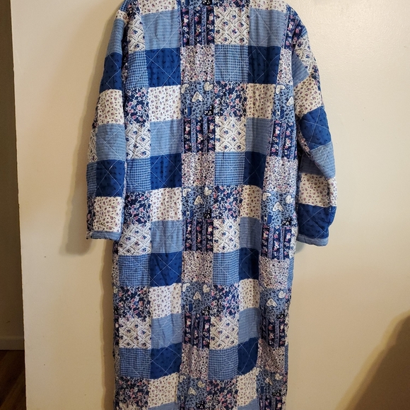 Vintage | Quilted Robe - Picture 5 of 7